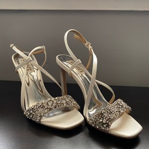 Silver satin rhinestone studded heels, Badgley Mischka. Size: 8